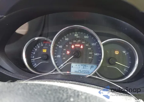 2014 Toyota Corolla Le Plus z USA, uszkodzony, nr VIN 2T1BURHE7EC225790